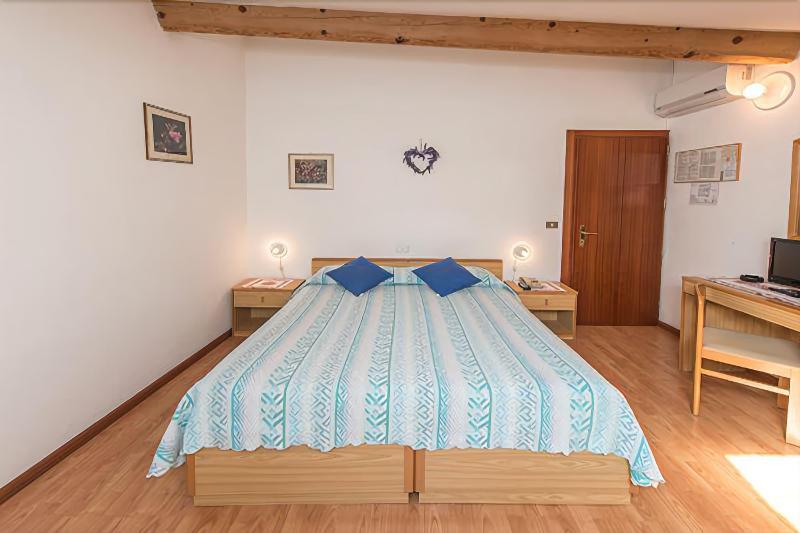 Albergo Antica Rosa Левіко-Терме Екстер'єр фото