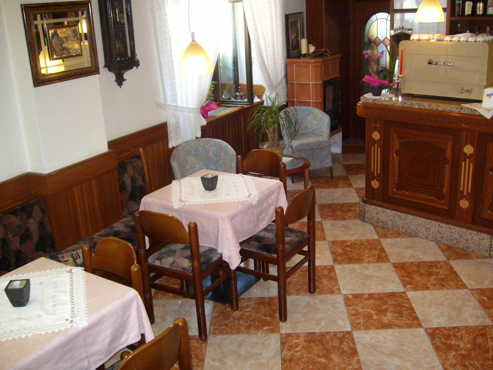 Albergo Antica Rosa Левіко-Терме Екстер'єр фото