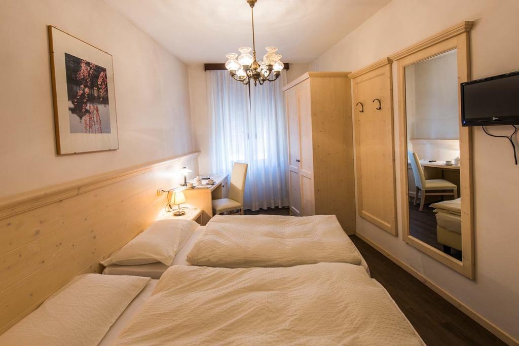 Albergo Antica Rosa Левіко-Терме Екстер'єр фото